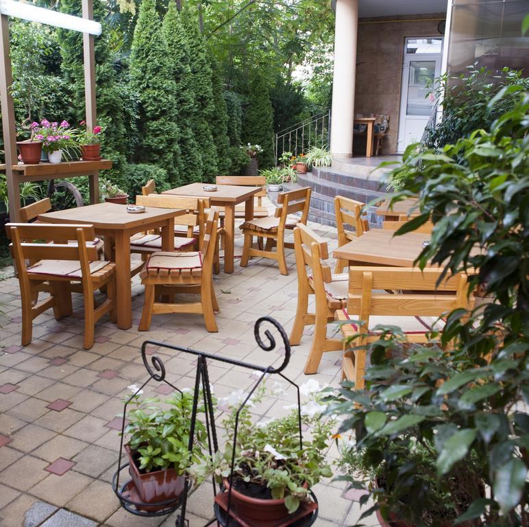 Majami Hotel Κισινάου Εξωτερικό φωτογραφία